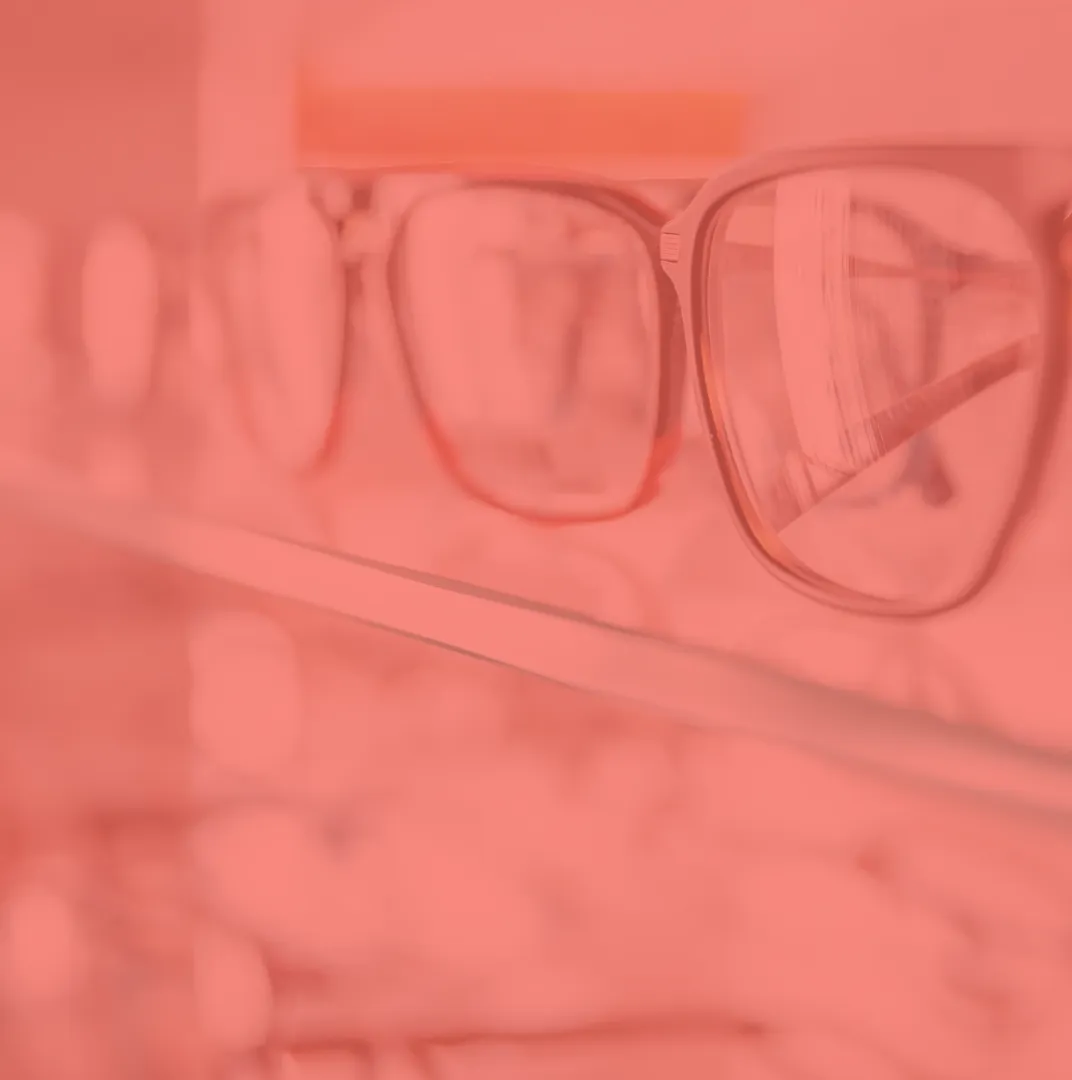 Montures de lunettes sur présentoir